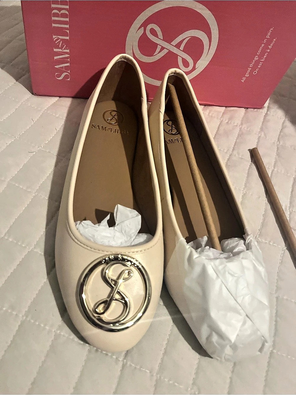 Sam and Libby COY 2 Logo Ballet Flats in Cream US 7.5 Like New
